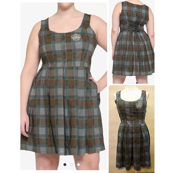 Hot Topic Plus Size 1 Outlander Lace Up Back Tartan Plaid Pleated Mini Dress - Picture 1 of 5